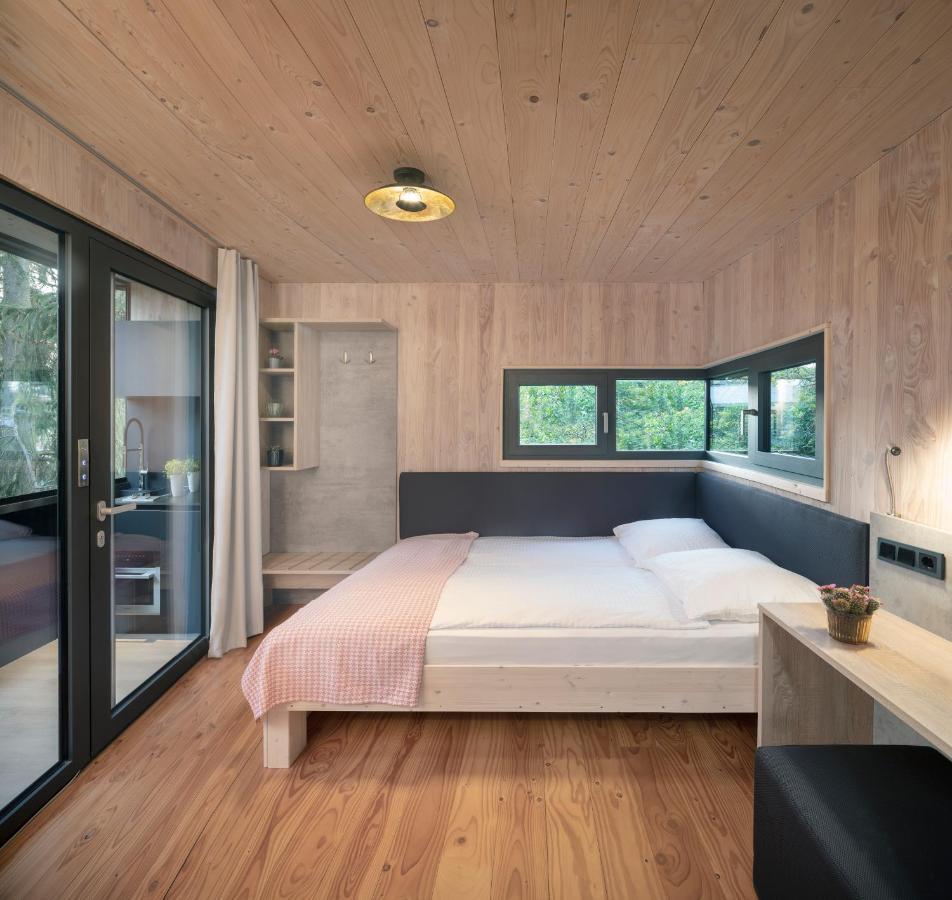 Ferienwohnung Baumhaus im Vogelgesang Heuchelheim-Klingen Exterior foto